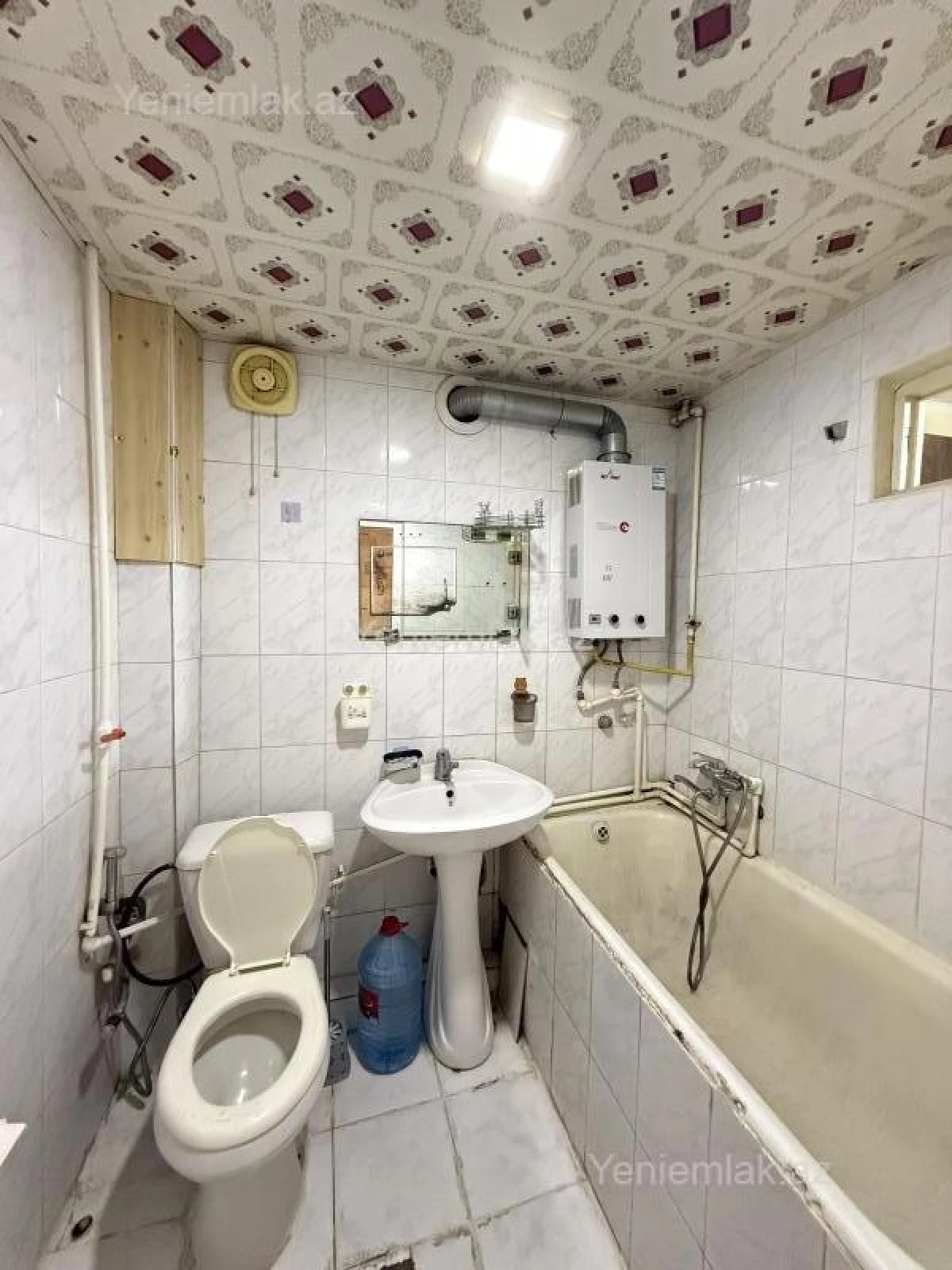 Satılır 1 otaqlı köhnə tikili 39 m²