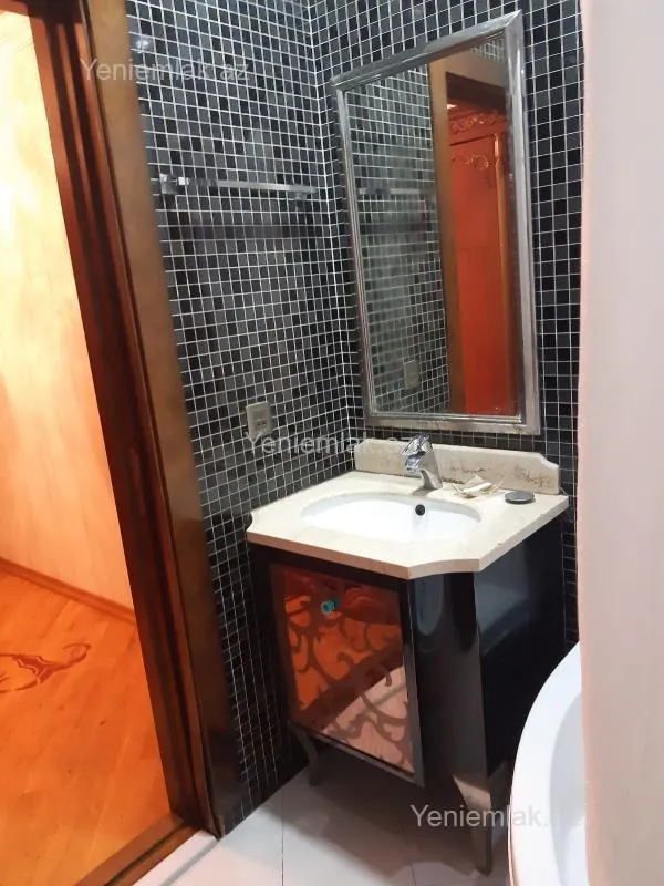 Satılır 2 otaqlı yeni tikili 75 m²