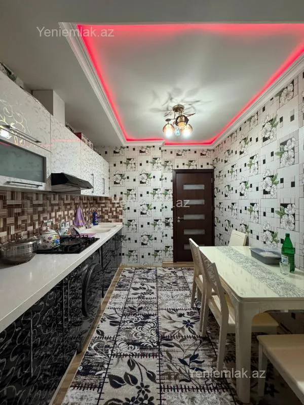 Satılır 3 otaqlı yeni tikili 90 m²