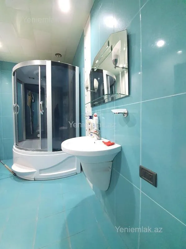 Satılır 2 otaqlı yeni tikili 110 m²