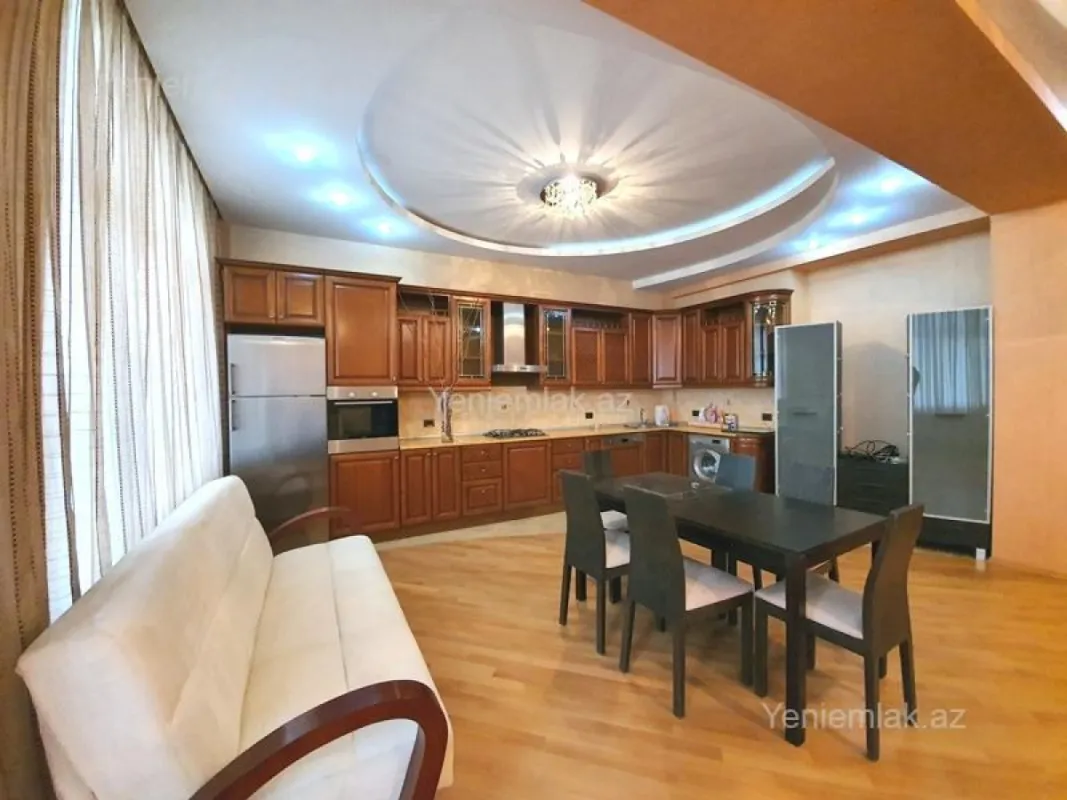 Satılır 2 otaqlı yeni tikili 110 m²