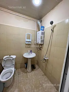 Satılır 1 otaqlı köhnə tikili 45 m²