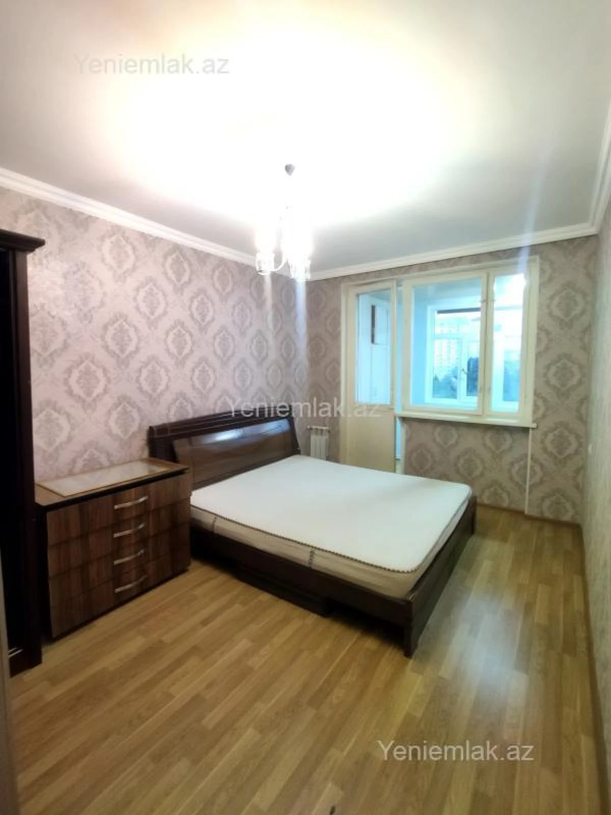 Satılır 2 otaqlı köhnə tikili 55 m²