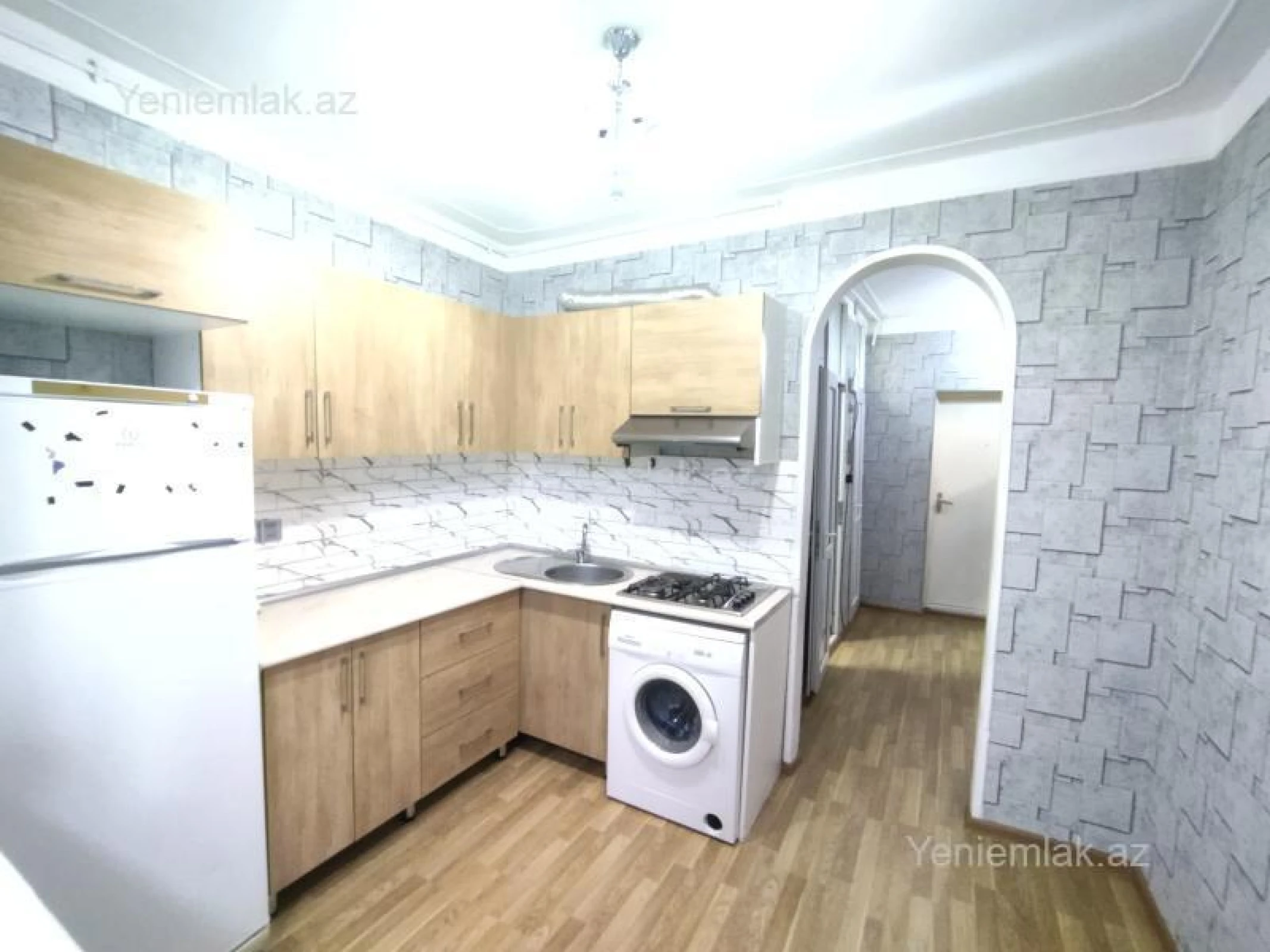 Satılır 2 otaqlı köhnə tikili 55 m²