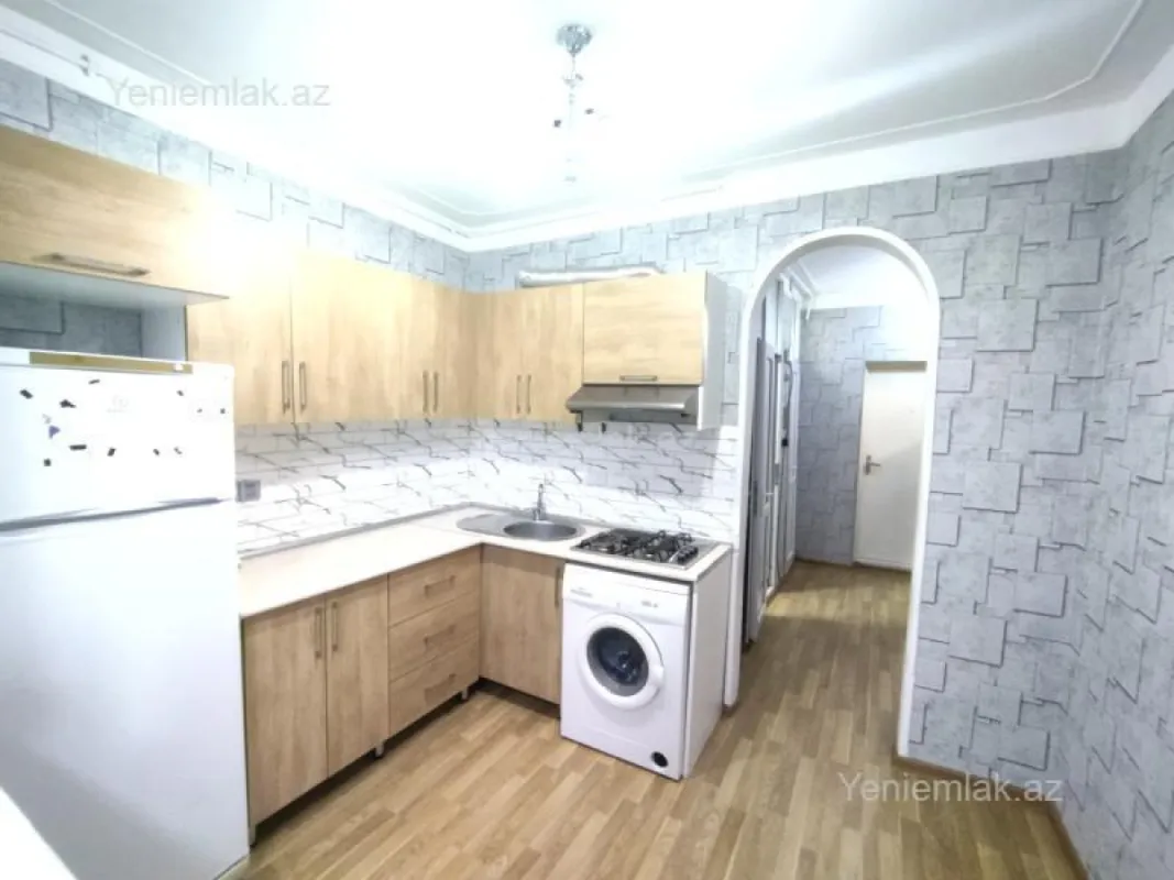 Satılır 2 otaqlı köhnə tikili 55 m²