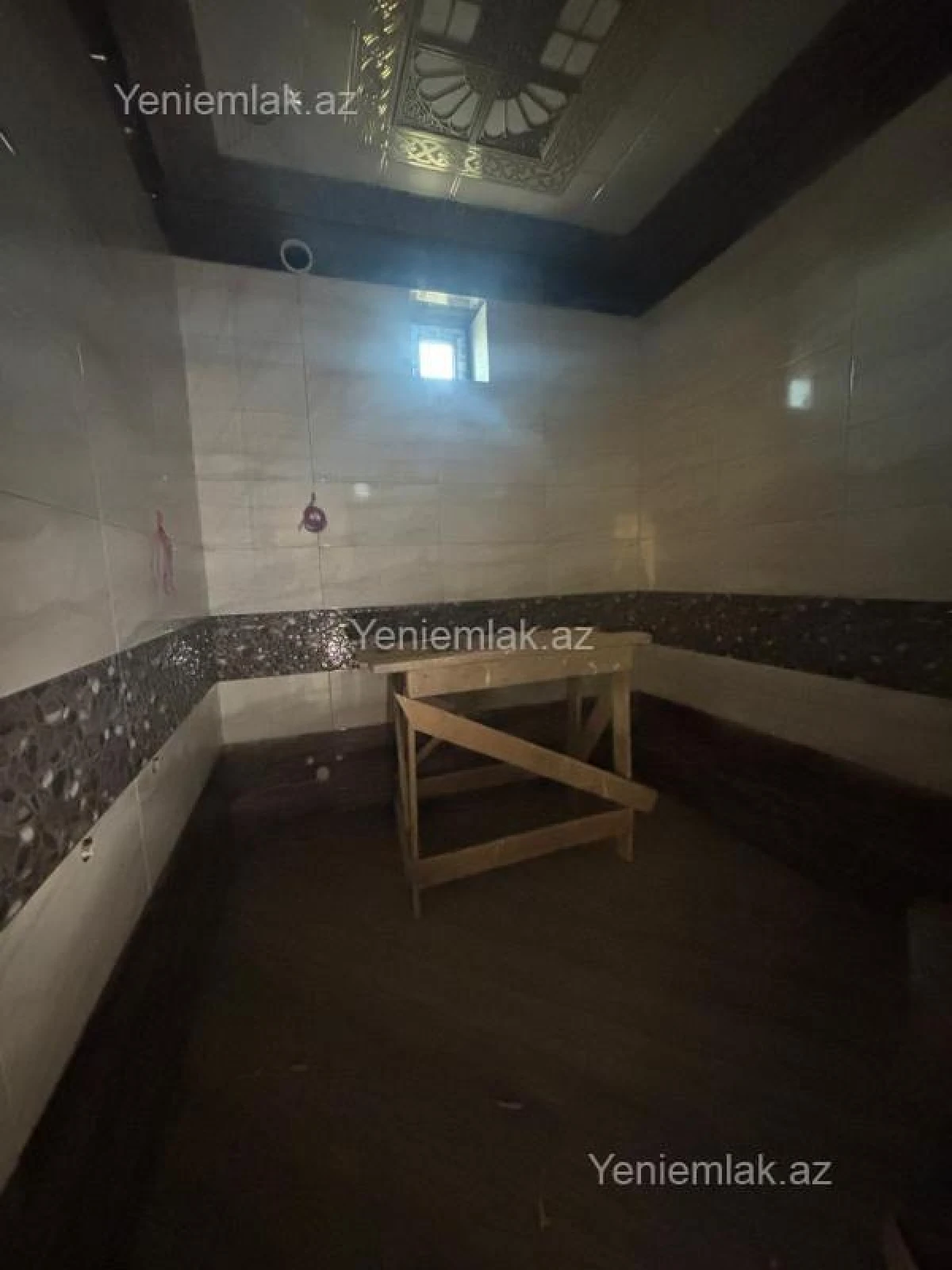 Satılır 8 otaqlı həyət evi 600 m²