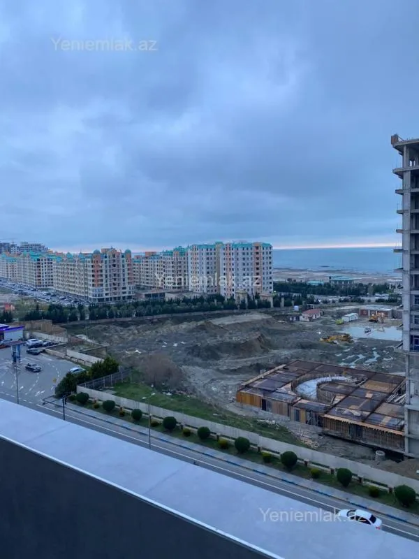 Satılır 3 otaqlı yeni tikili 130.3 m²