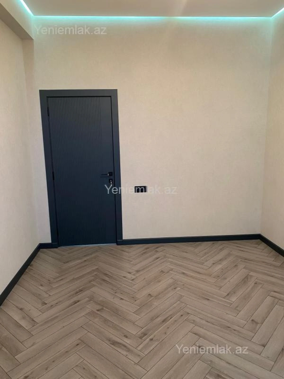 Satılır 3 otaqlı yeni tikili 130.3 m²