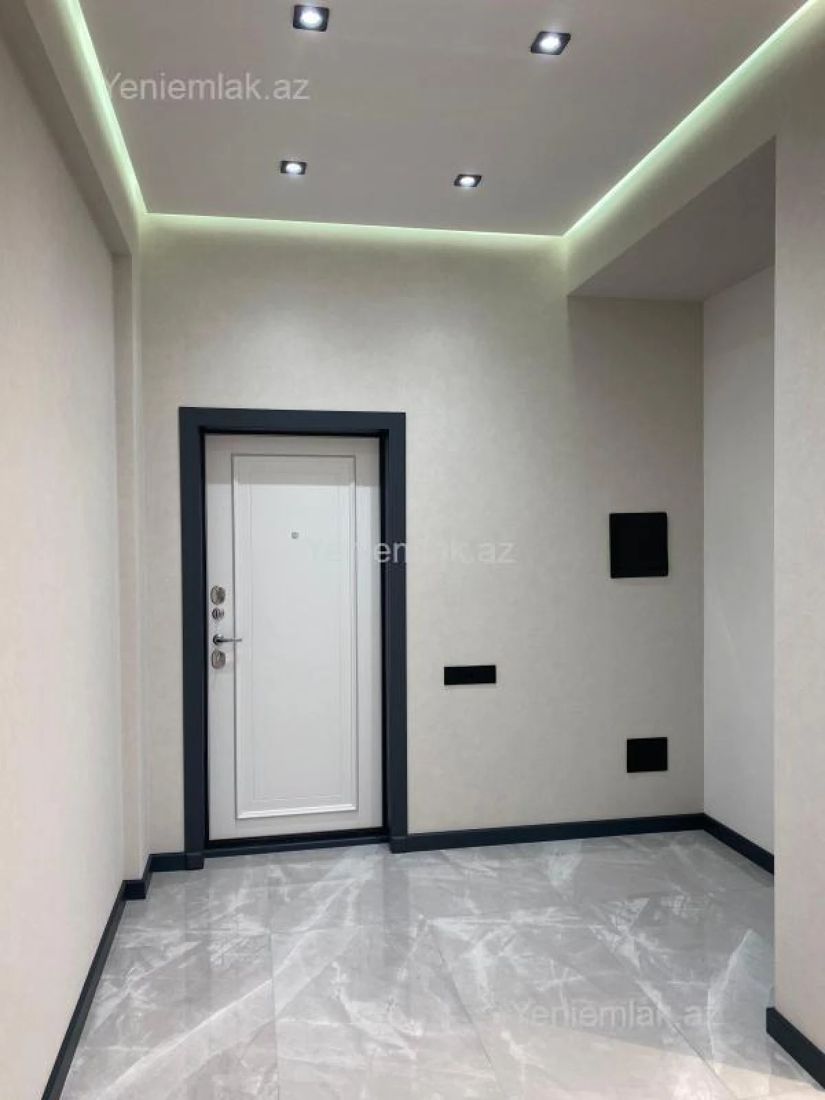 Satılır 3 otaqlı yeni tikili 130.3 m²