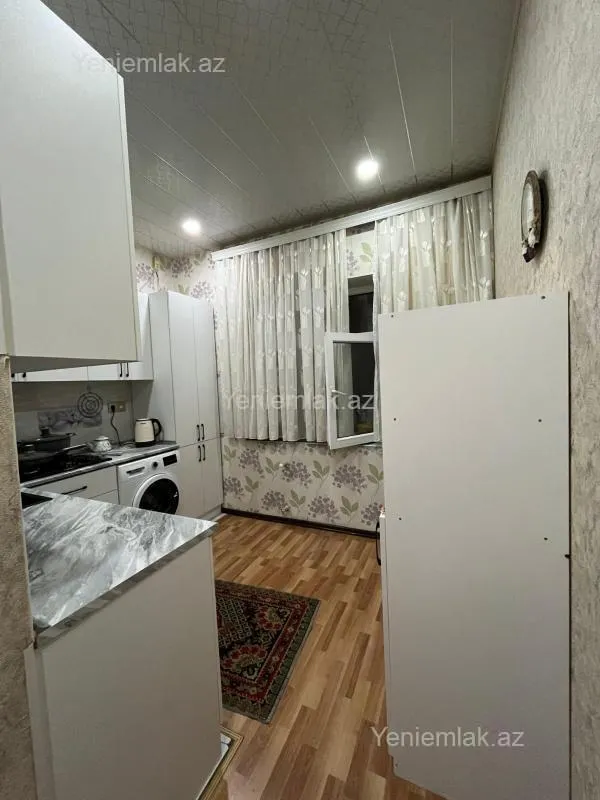 Satılır 2 otaqlı köhnə tikili 50 m²