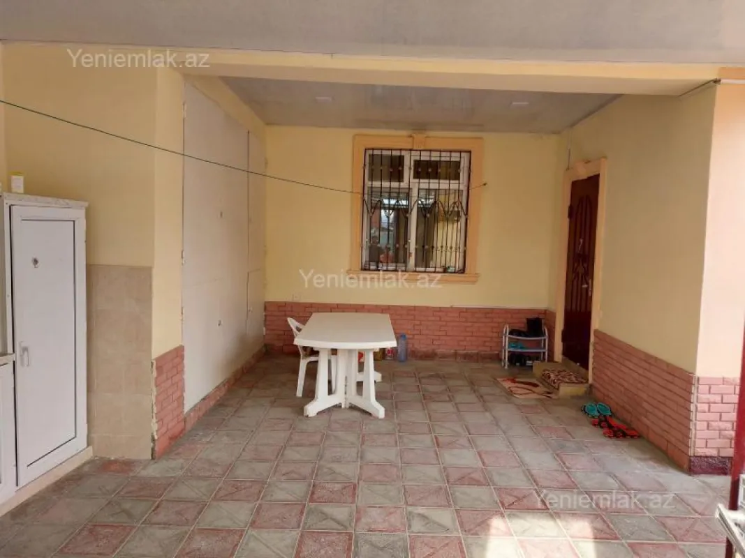 Satılır 4 otaqlı həyət evi 110 m²