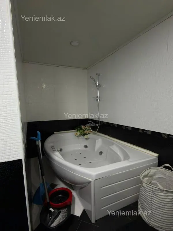 Satılır 4 otaqlı yeni tikili 170 m²