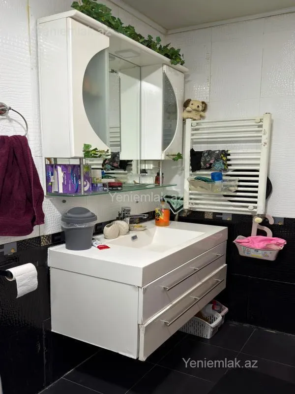 Satılır 4 otaqlı yeni tikili 170 m²