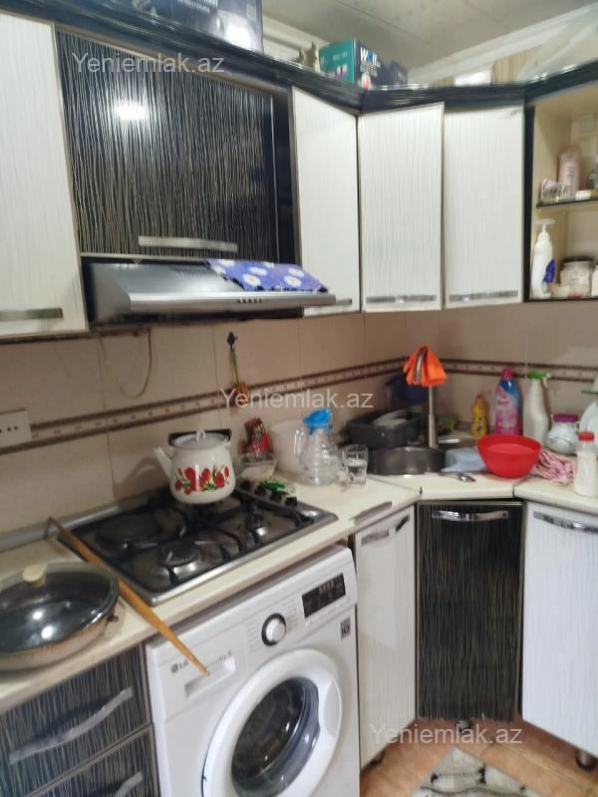 Satılır 3 otaqlı köhnə tikili 72 m²