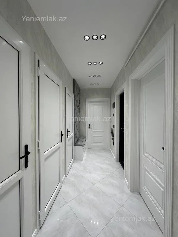 Satılır 2 otaqlı köhnə tikili 65 m²