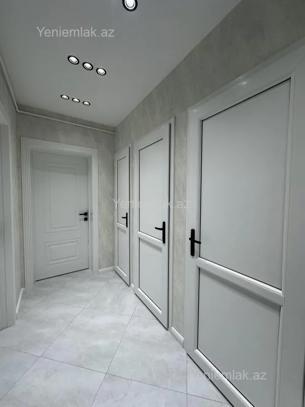 Satılır 2 otaqlı köhnə tikili 65 m²