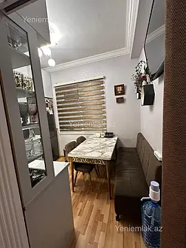 Satılır 2 otaqlı köhnə tikili 53 m²