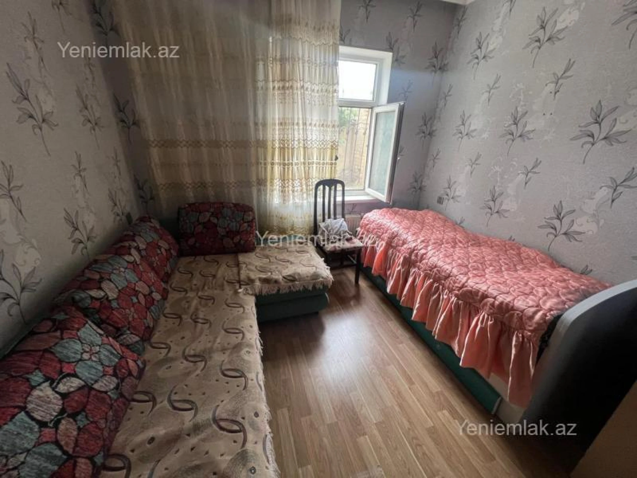 Satılır 4 otaqlı köhnə tikili 85 m²