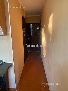 Satılır 1 otaqlı köhnə tikili 30 m²
