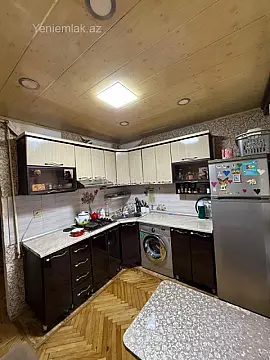 Satılır 3 otaqlı köhnə tikili 80 m²