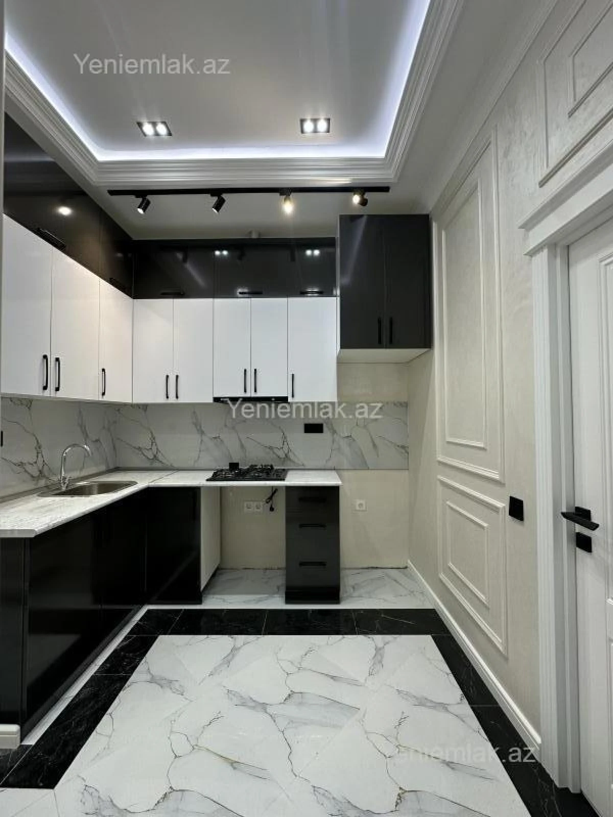 Satılır 3 otaqlı yeni tikili 64 m²