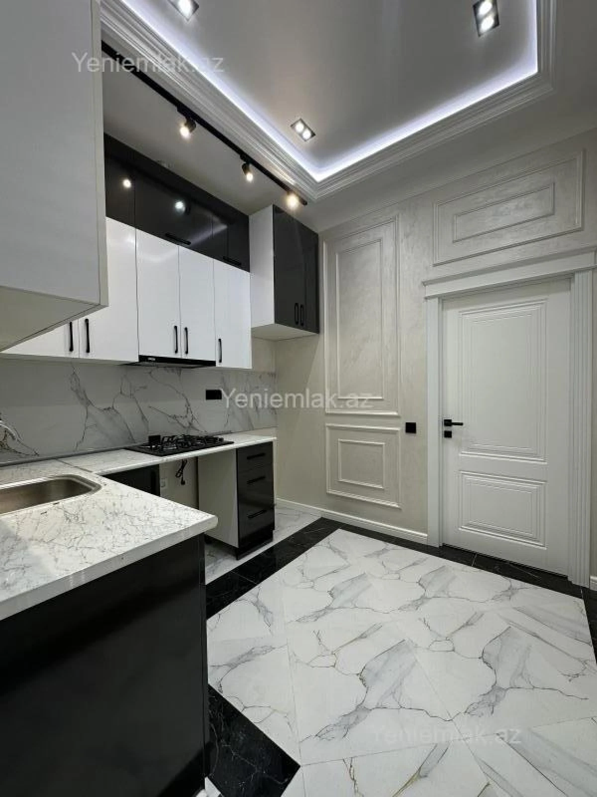 Satılır 3 otaqlı yeni tikili 64 m²