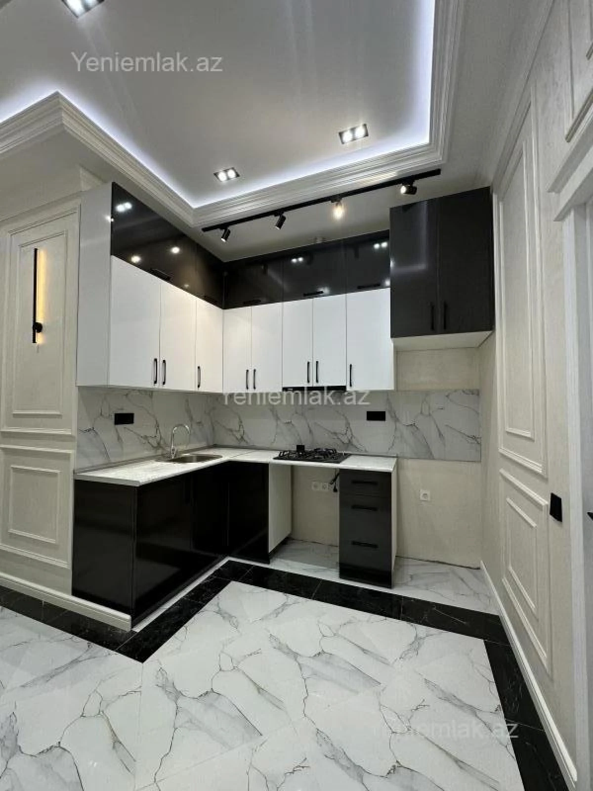 Satılır 3 otaqlı yeni tikili 64 m²