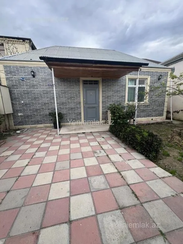 Satılır 3 otaqlı həyət evi 77 m²