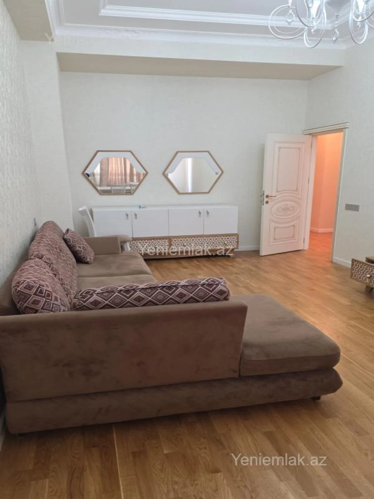 Satılır 3 otaqlı yeni tikili 98 m²