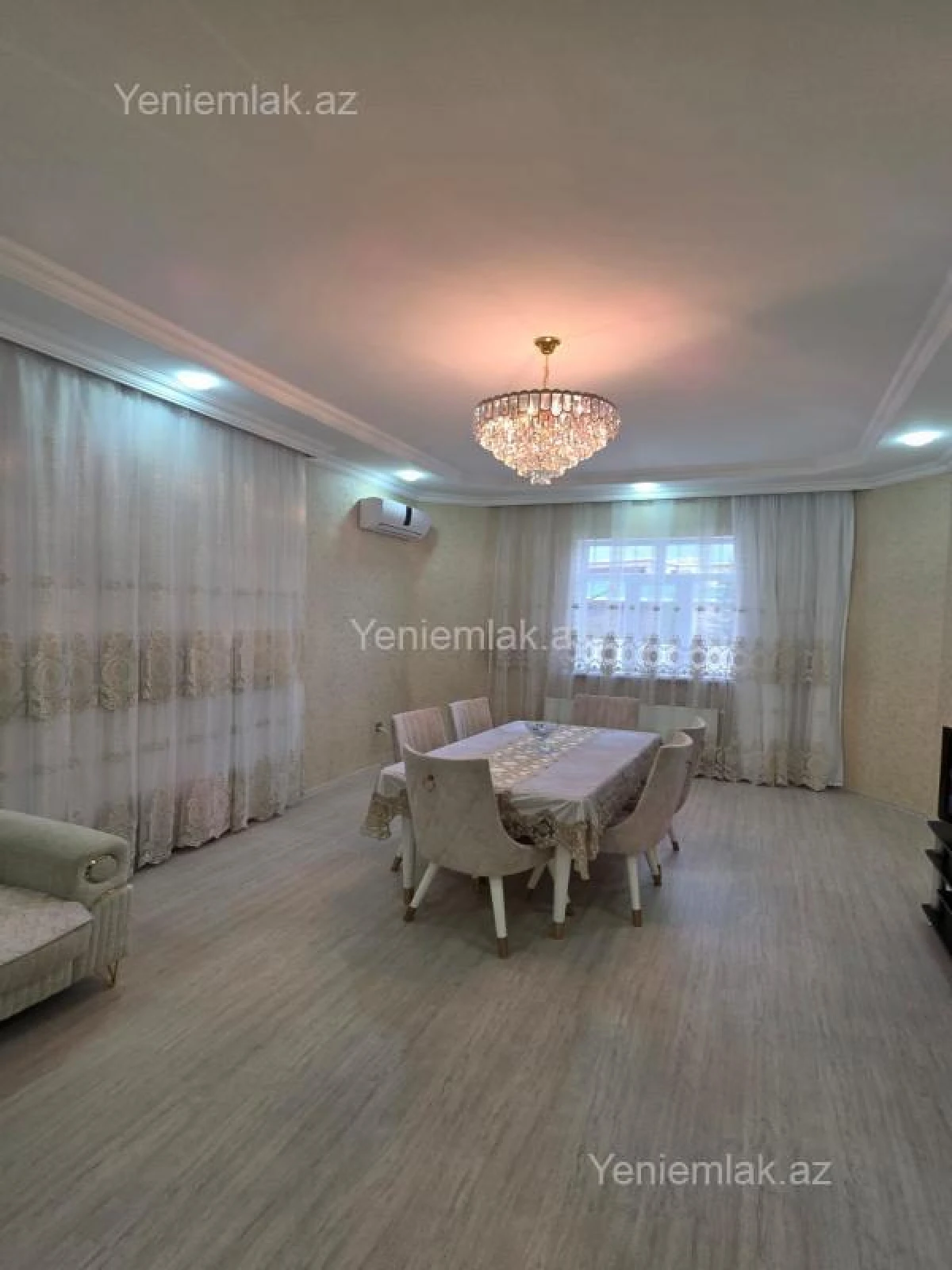 Satılır 3 otaqlı həyət evi 200 m²