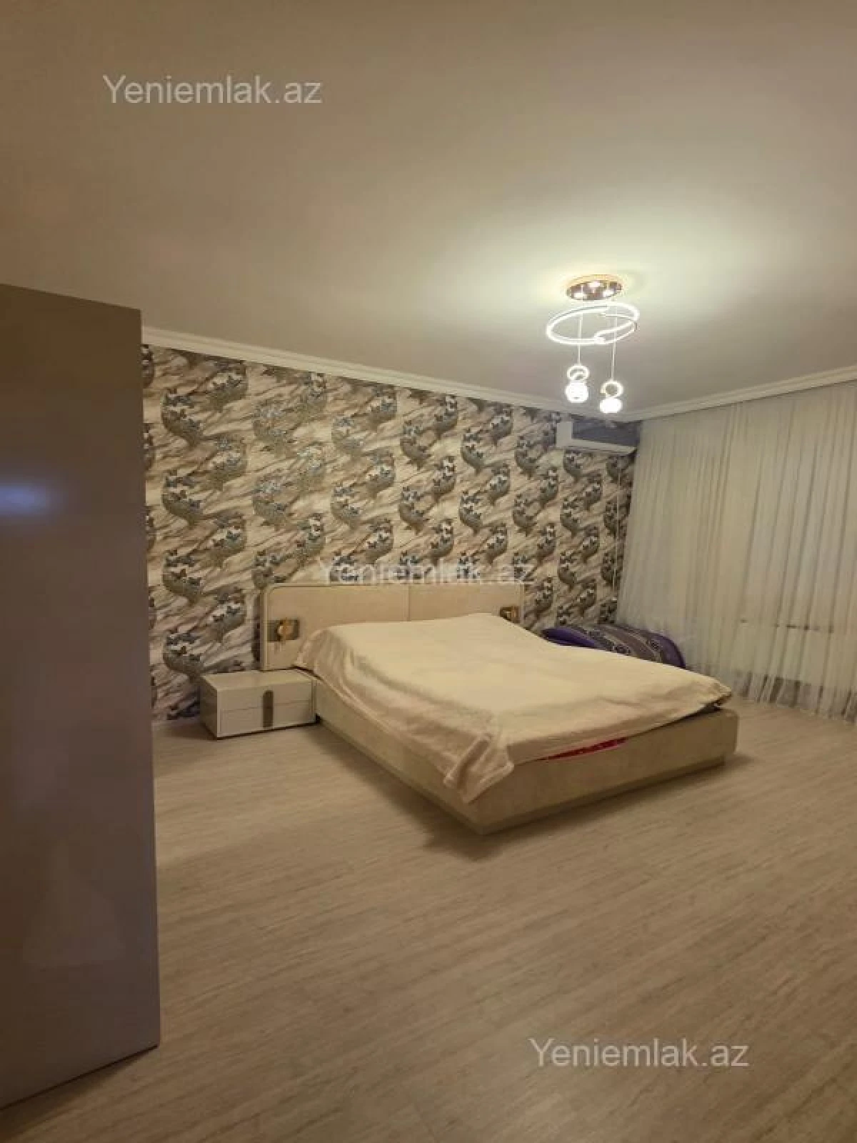 Satılır 3 otaqlı həyət evi 200 m²