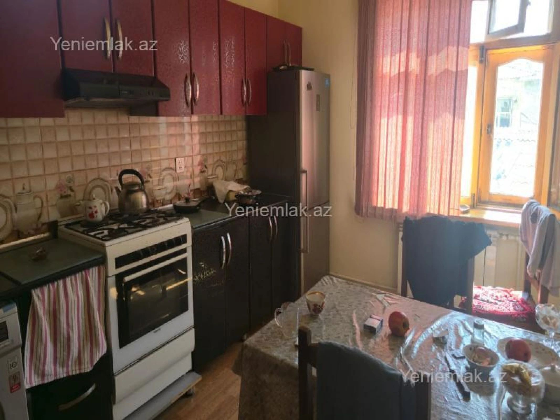 Satılır 3 otaqlı köhnə tikili 90 m²