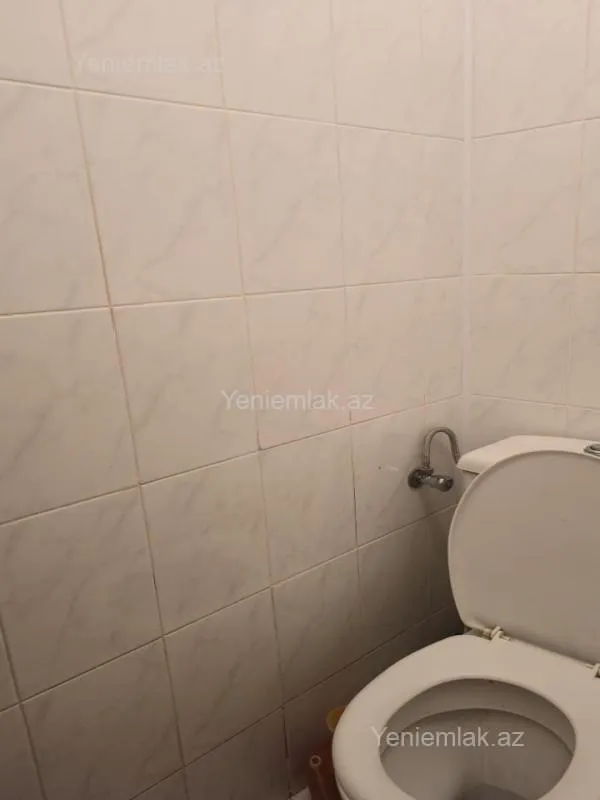 Satılır 3 otaqlı köhnə tikili 90 m²