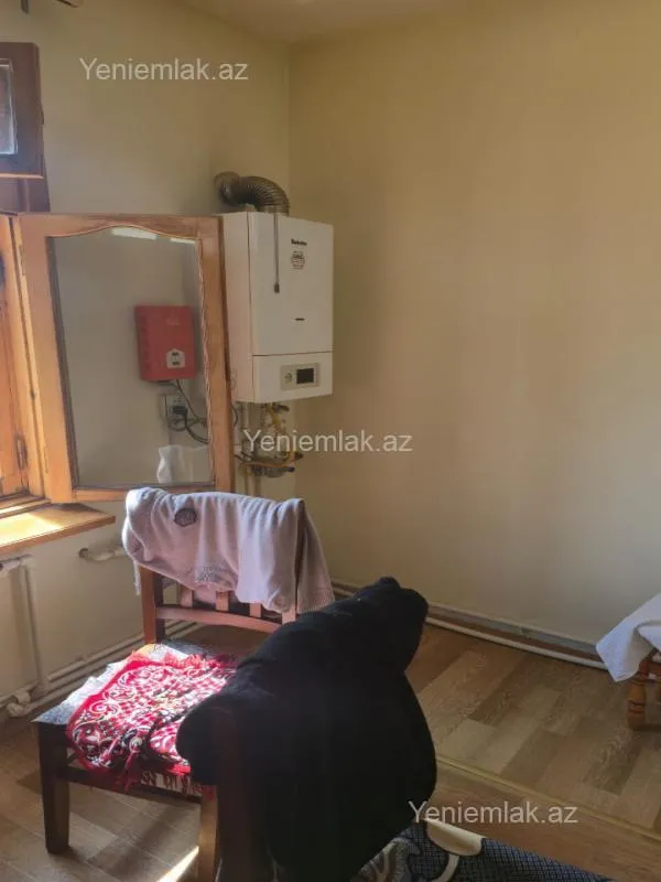 Satılır 3 otaqlı köhnə tikili 90 m²