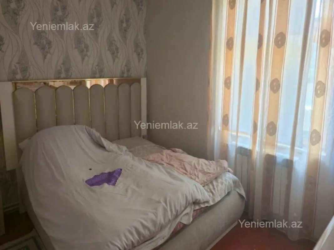 Satılır 3 otaqlı köhnə tikili 90 m²