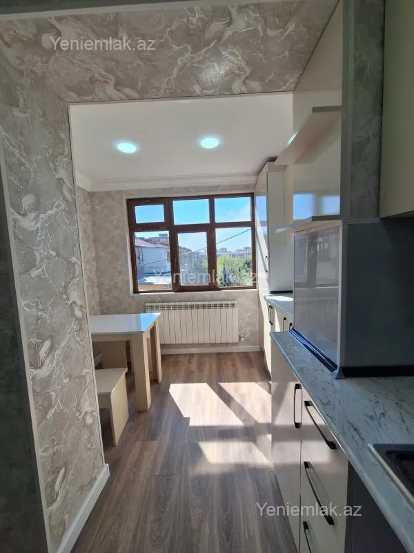 Satılır 2 otaqlı köhnə tikili 53 m²
