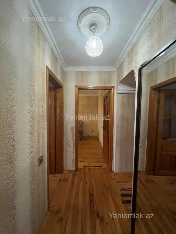 Satılır 3 otaqlı köhnə tikili 70 m²