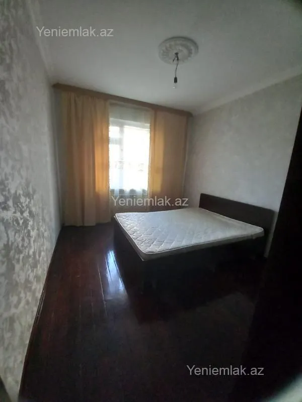 Satılır 3 otaqlı köhnə tikili 55 m²