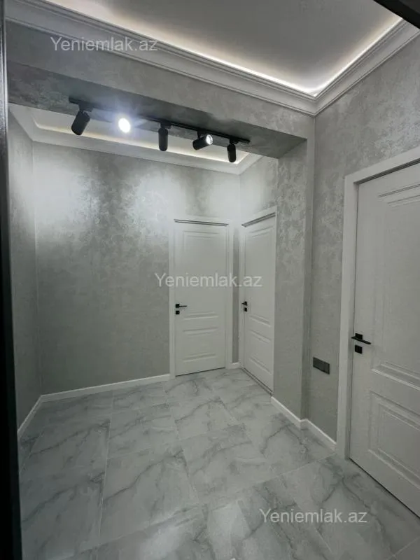 Satılır 2 otaqlı yeni tikili 55 m²