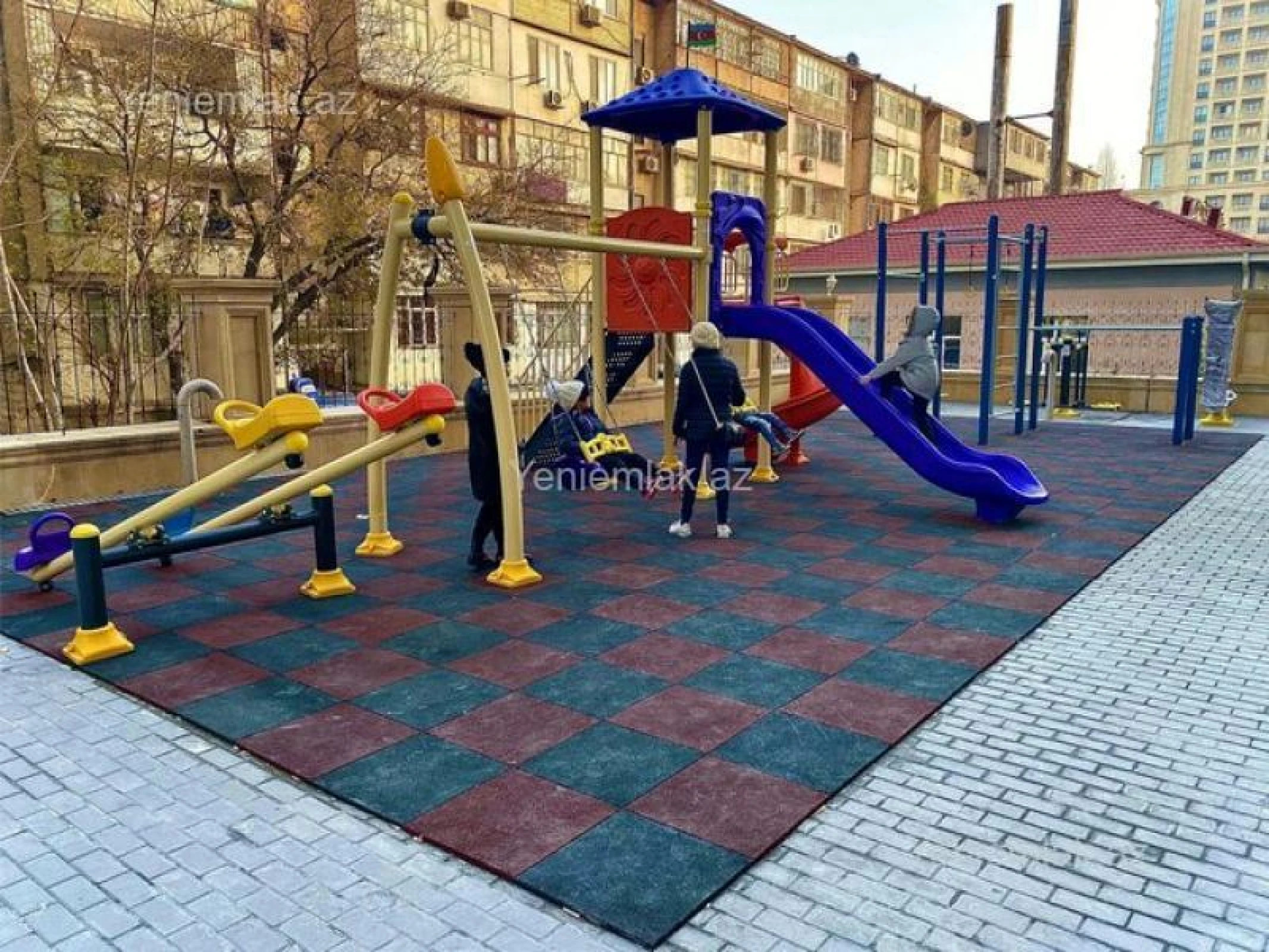 Satılır 3 otaqlı yeni tikili 155 m²