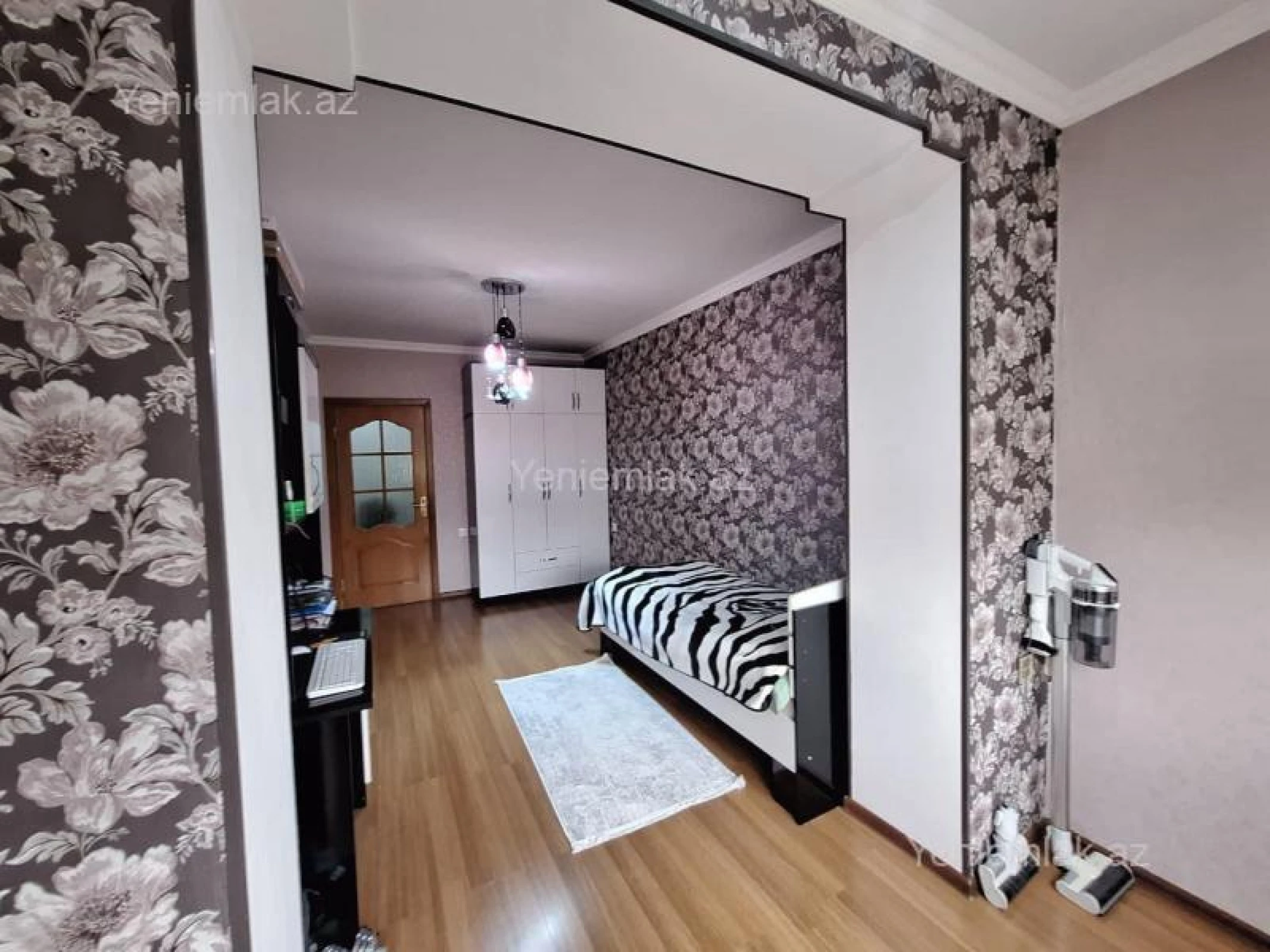 Satılır 5 otaqlı köhnə tikili 110 m²