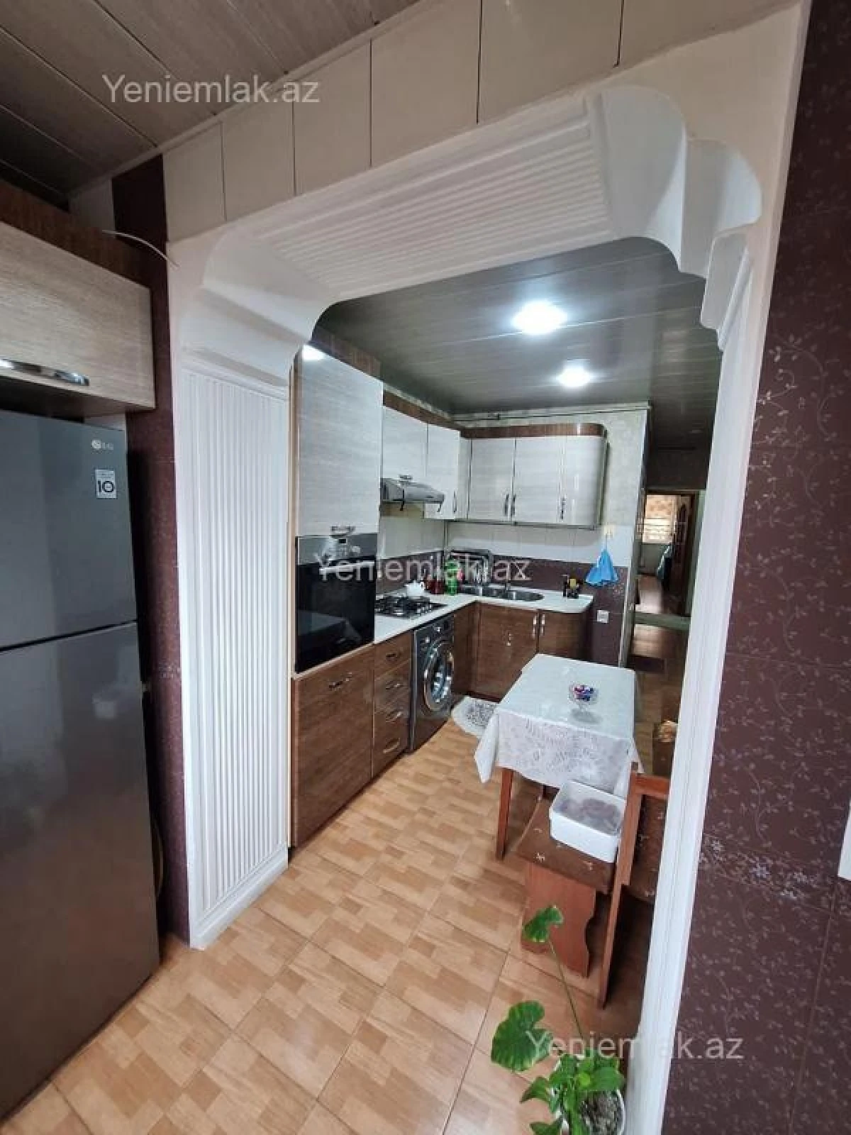 Satılır 5 otaqlı köhnə tikili 110 m²