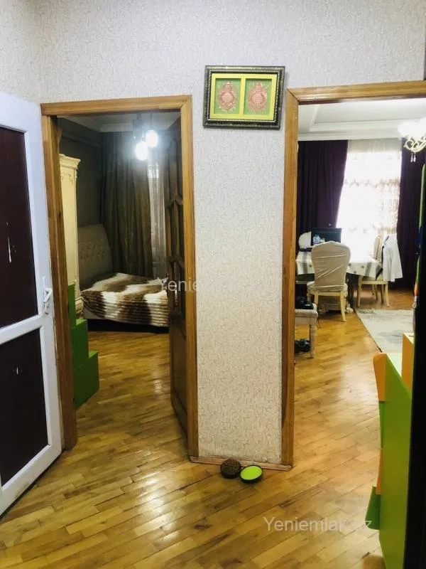 Satılır 3 otaqlı yeni tikili 70 m²