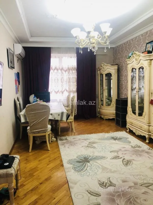Satılır 3 otaqlı yeni tikili 70 m²
