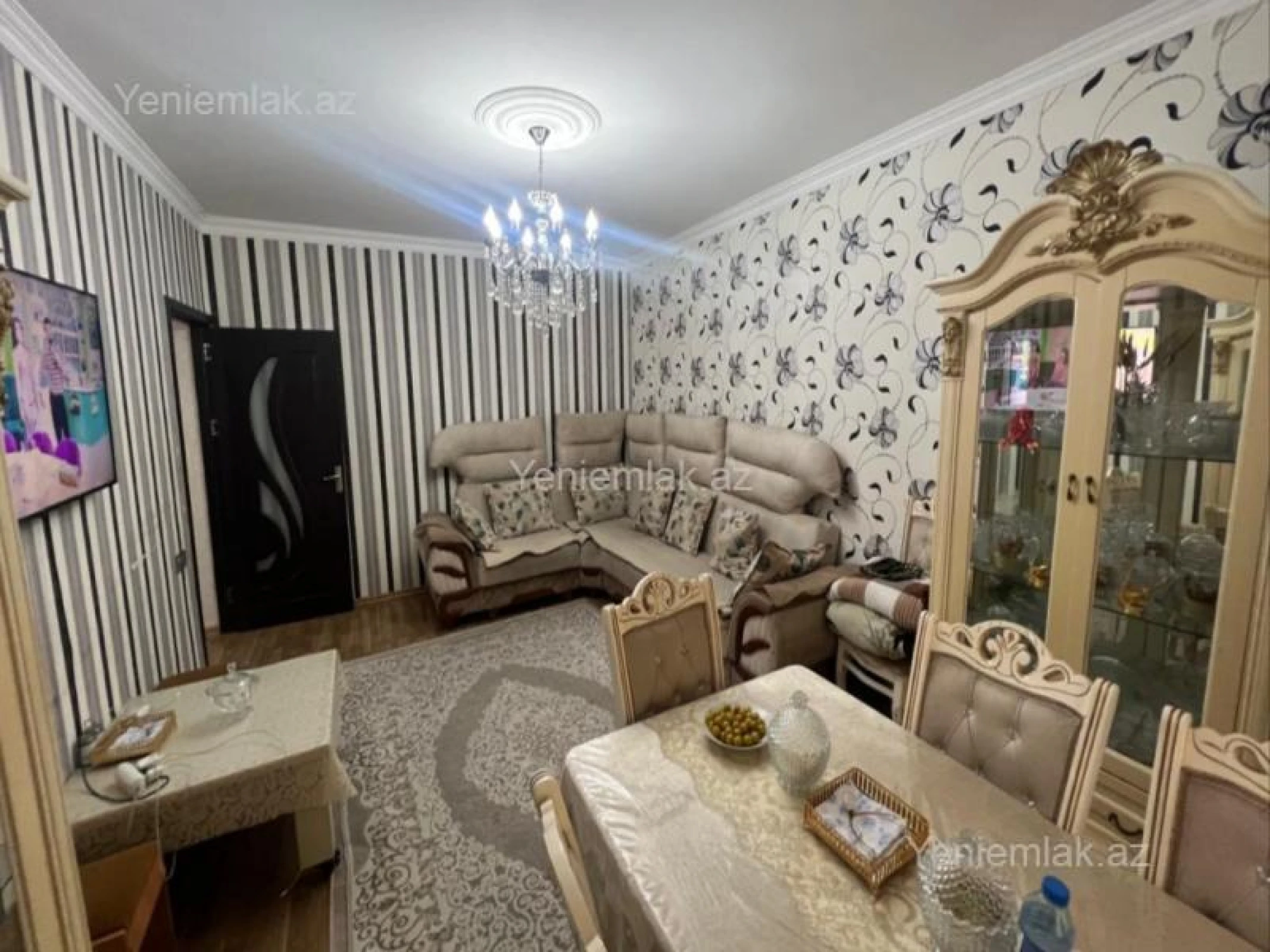 Satılır 4 otaqlı köhnə tikili 82 m²