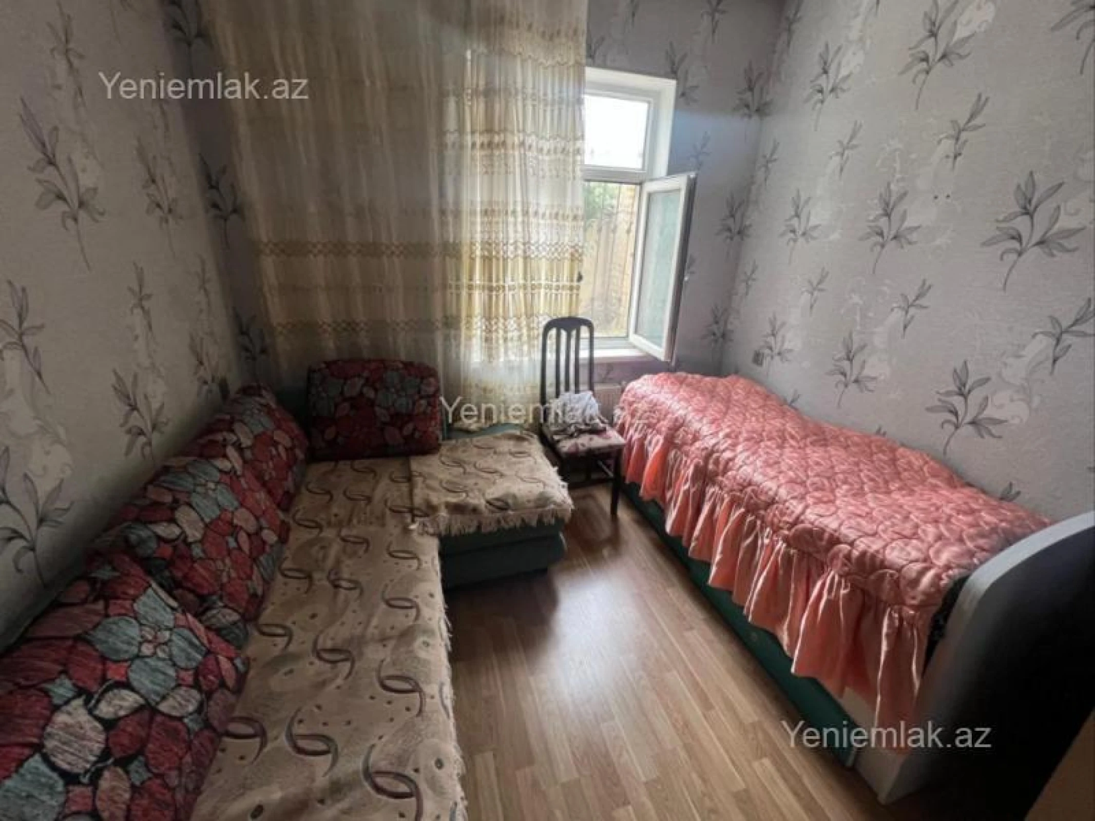 Satılır 4 otaqlı köhnə tikili 82 m²