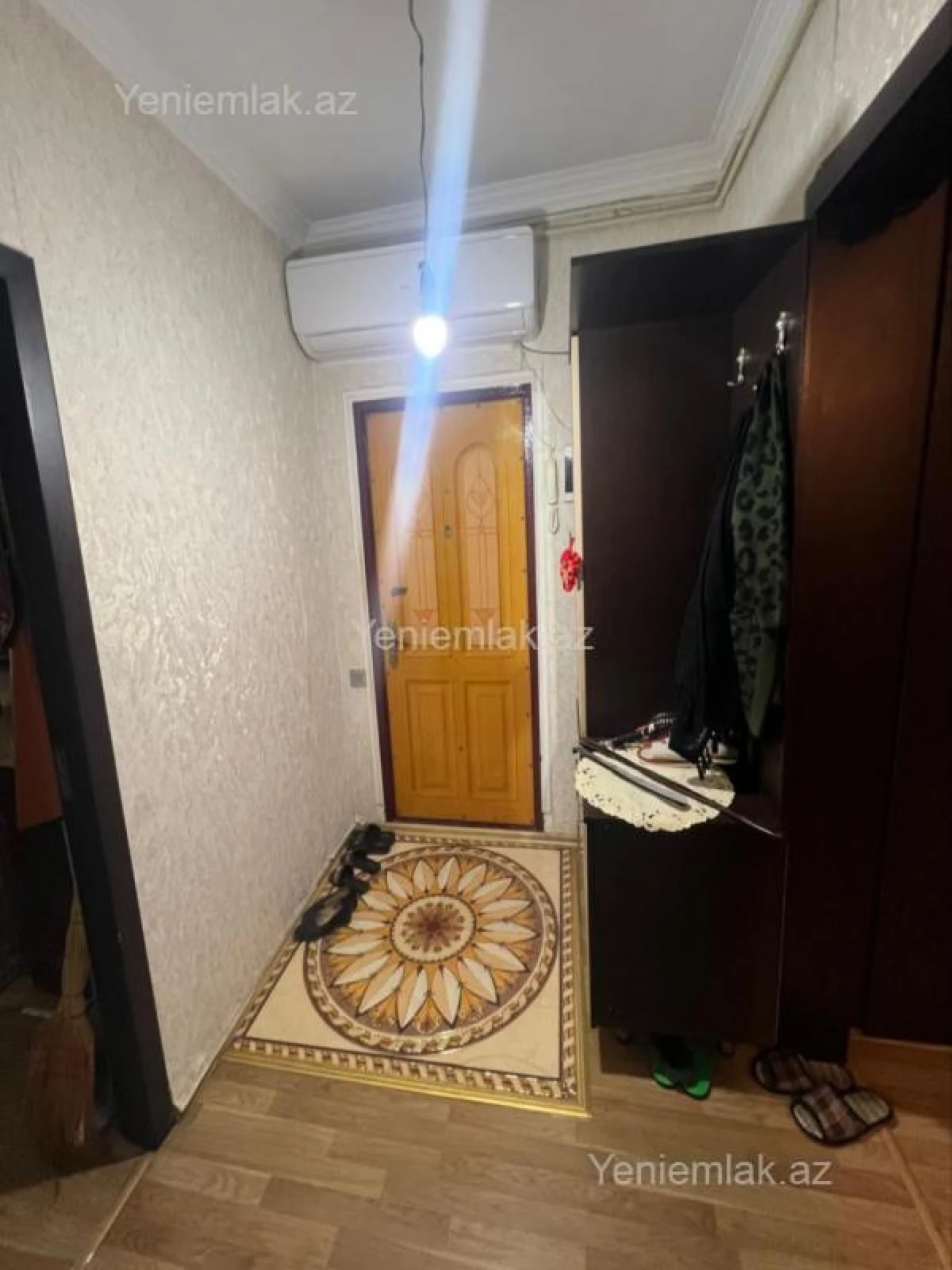 Satılır 4 otaqlı köhnə tikili 82 m²