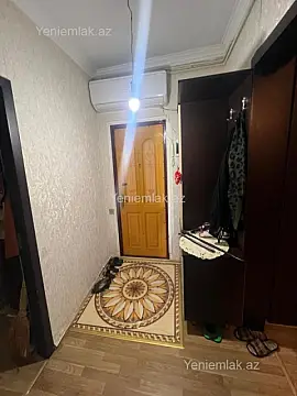 Satılır 4 otaqlı köhnə tikili 82 m²