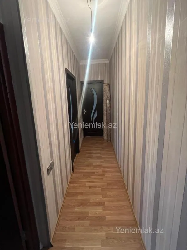 Satılır 4 otaqlı köhnə tikili 82 m²