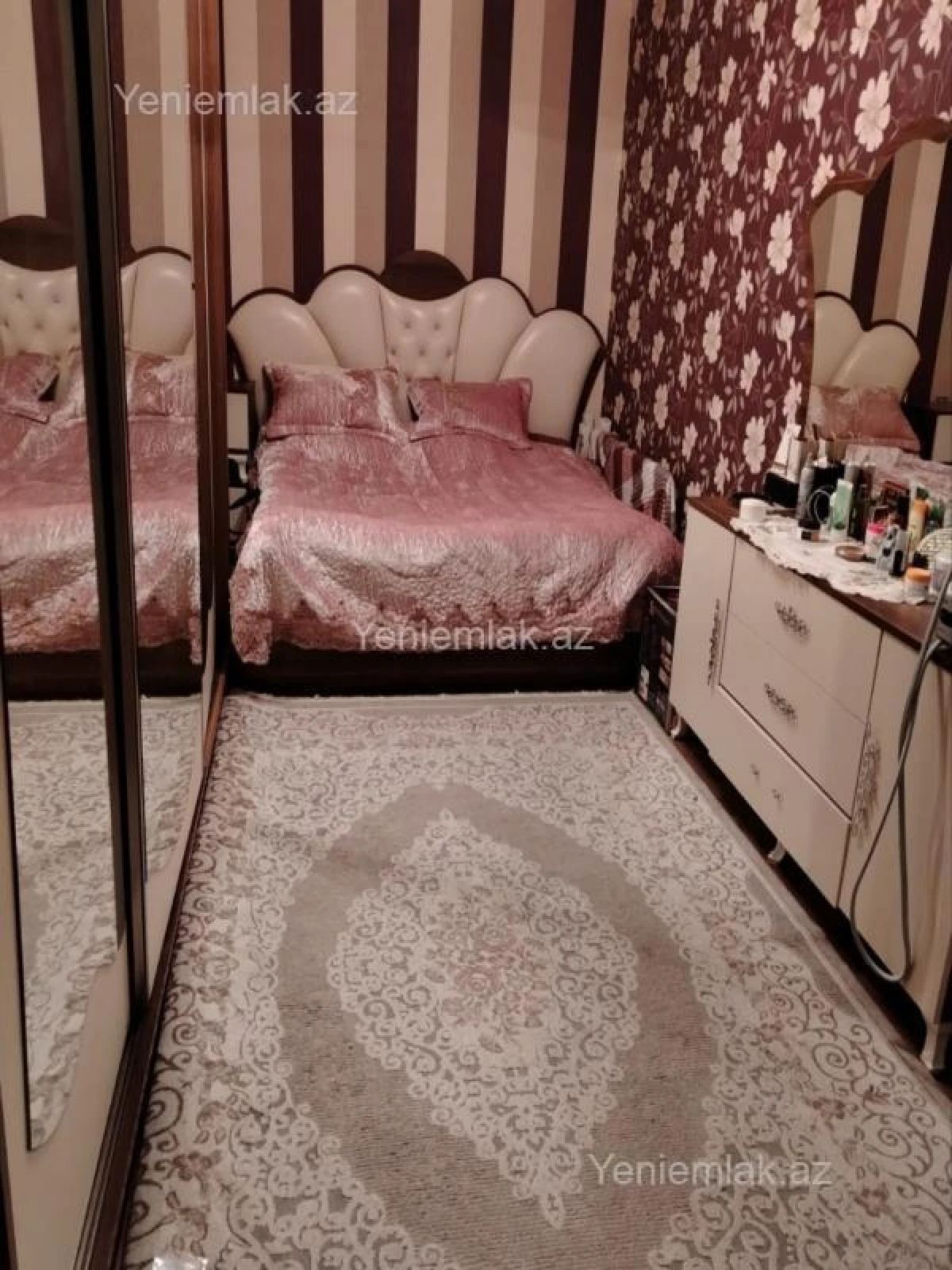 Satılır 4 otaqlı köhnə tikili 82 m²
